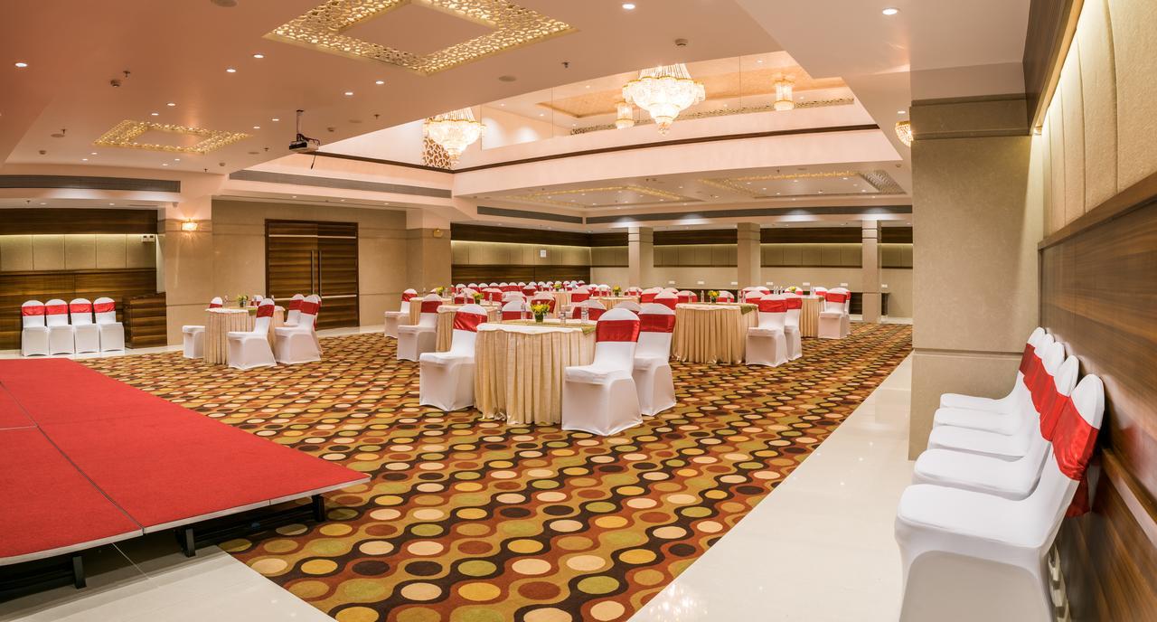 Hotel Grand Rio Nashik Bagian luar foto
